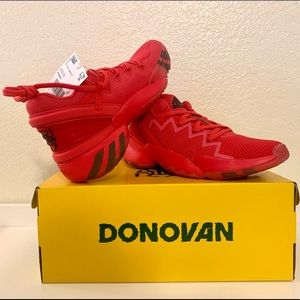 Never worn with box and Tags, Adidas D.O.N. Issue #2 basketball shoes.
